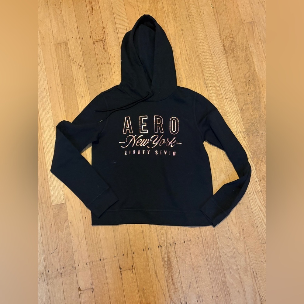 Aeropostale New York black and rose gold logo hoodie slight crop small